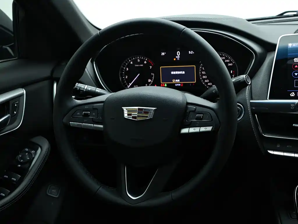 Cadillac CT5 — фото 14
