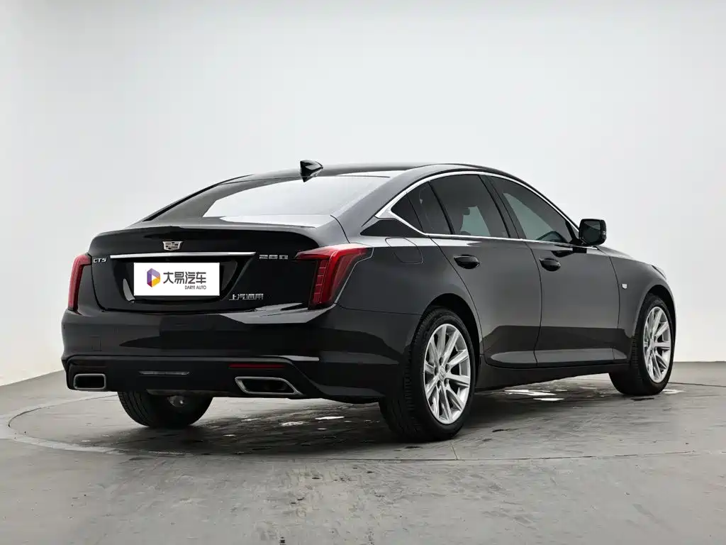 Cadillac CT5 — фото 3