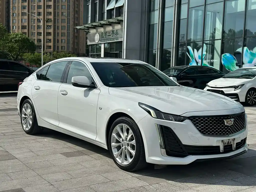 Cadillac CT5 — фото 3