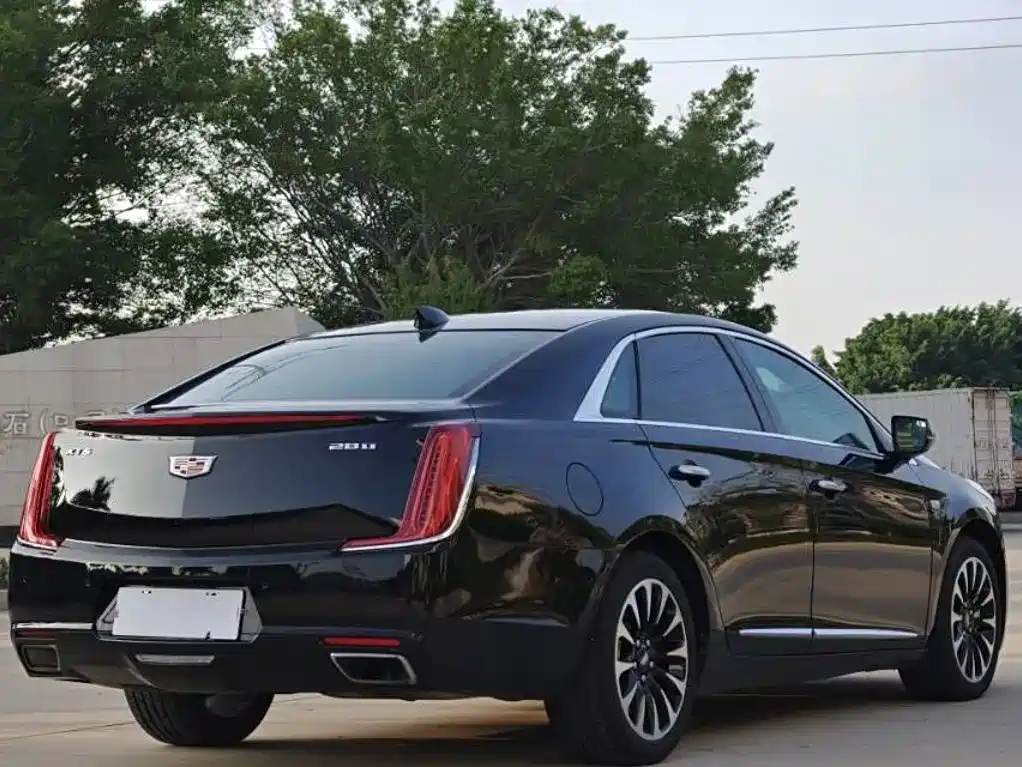 Cadillac XTS — фото 4