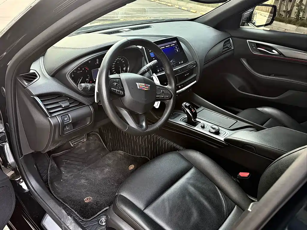 Cadillac CT5 — фото 4