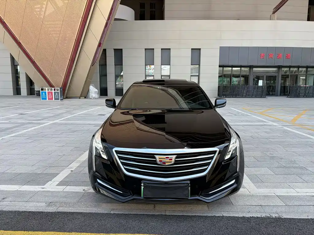 Cadillac CT6 Plug-in — фото 2