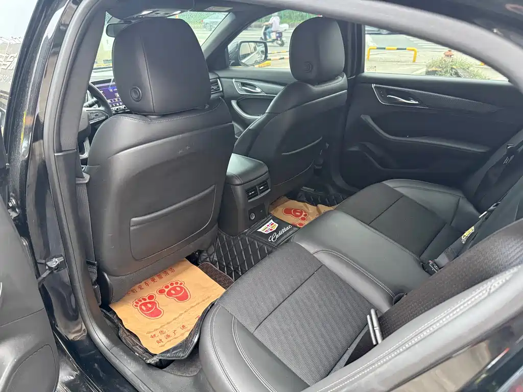 Cadillac CT5 — фото 5