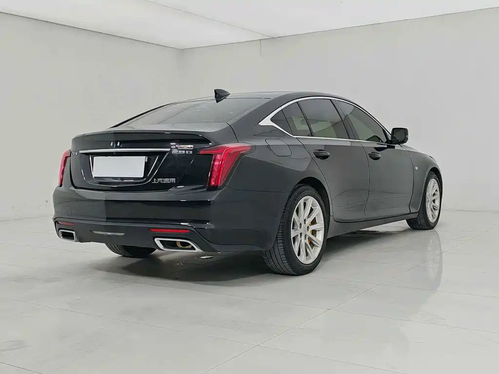 Cadillac CT5 — фото 5