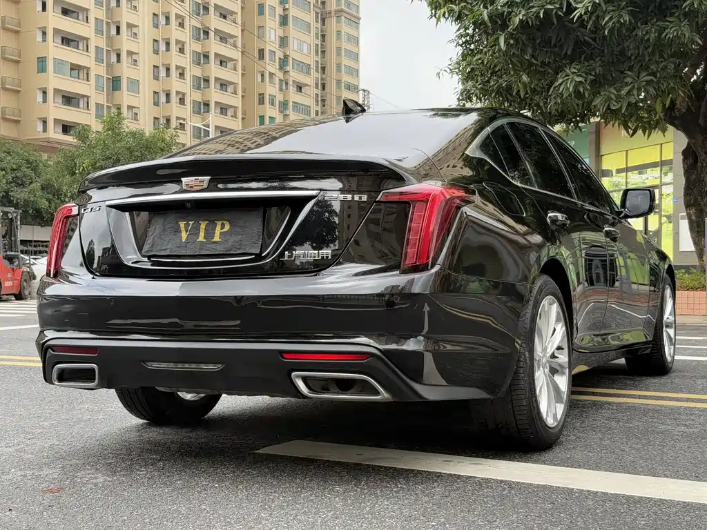 Cadillac CT5 — фото 5