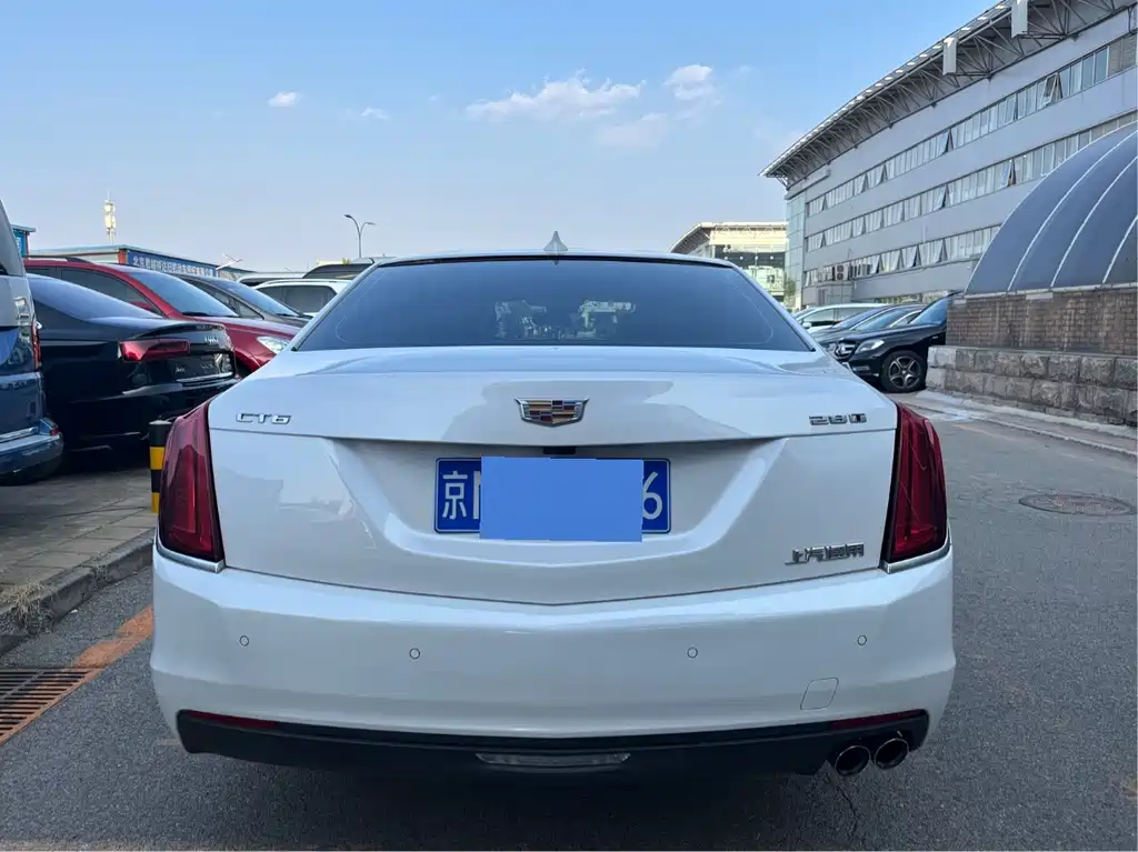 Cadillac CT6 — фото 5