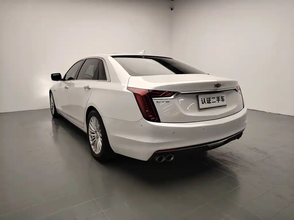 Cadillac CT6 — фото 5