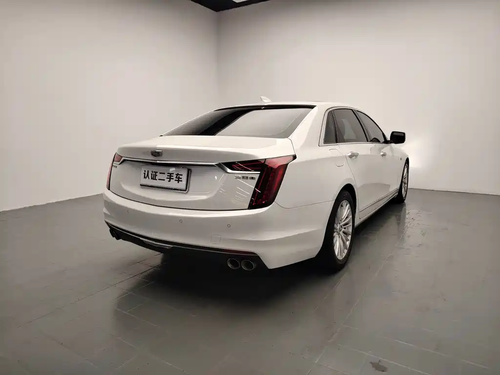 Cadillac CT6 — фото 7