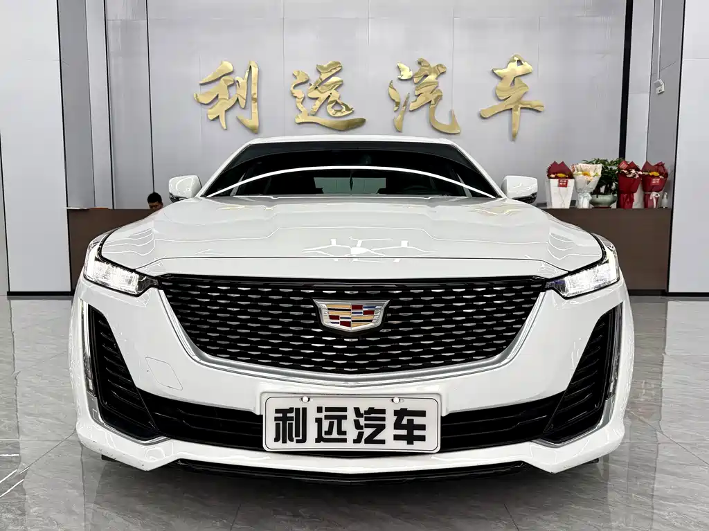 Cadillac CT5 — фото 2