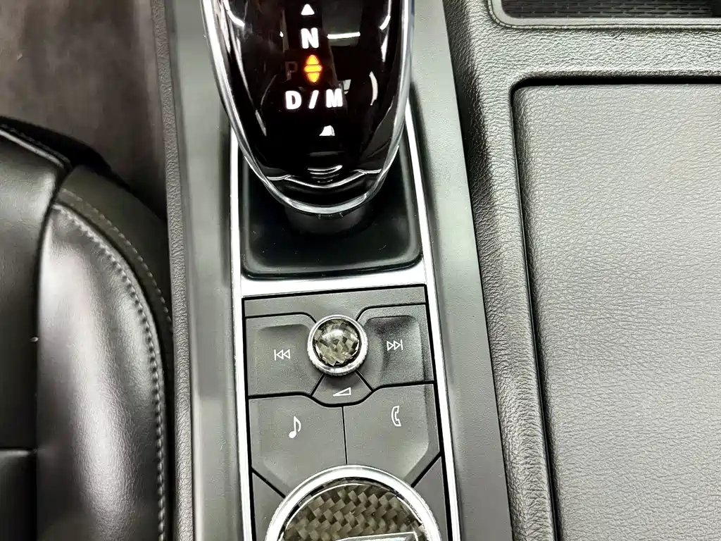 Cadillac CT5 — фото 10