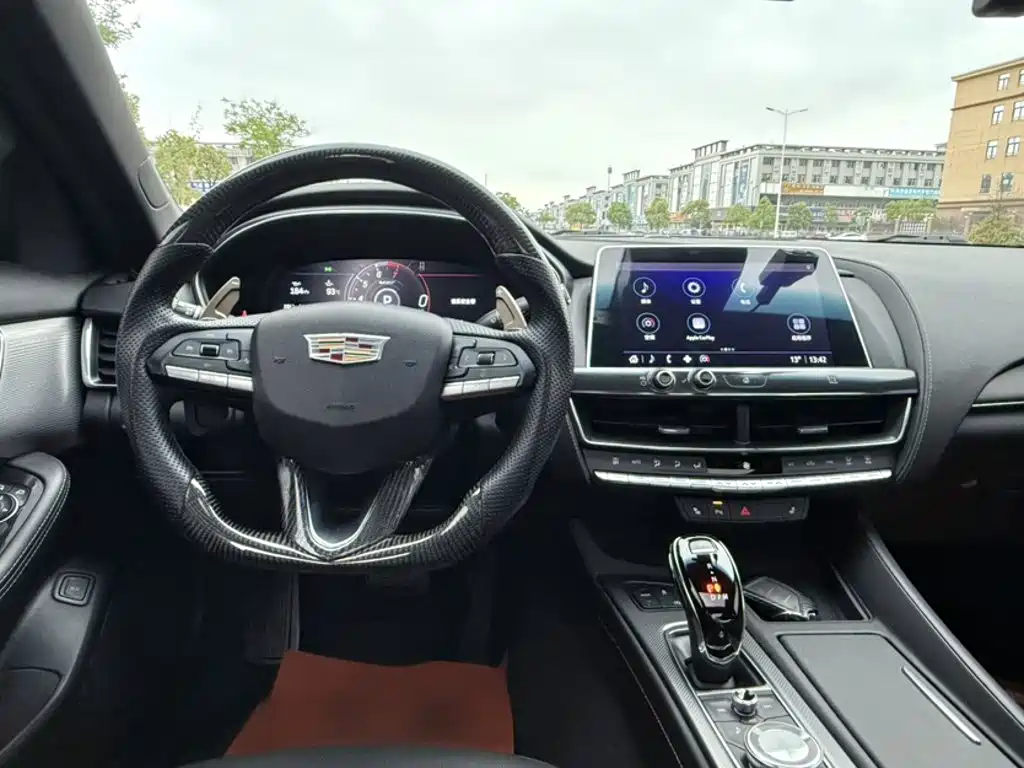 Cadillac CT5 — фото 6