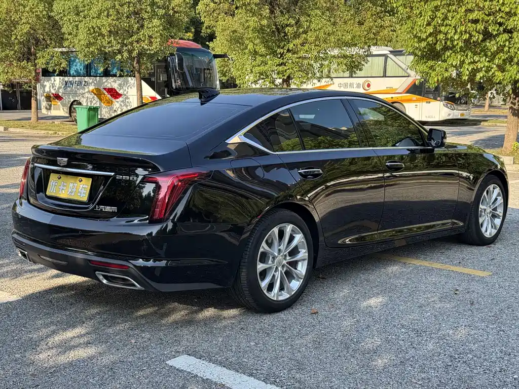 Cadillac CT5 — фото 5