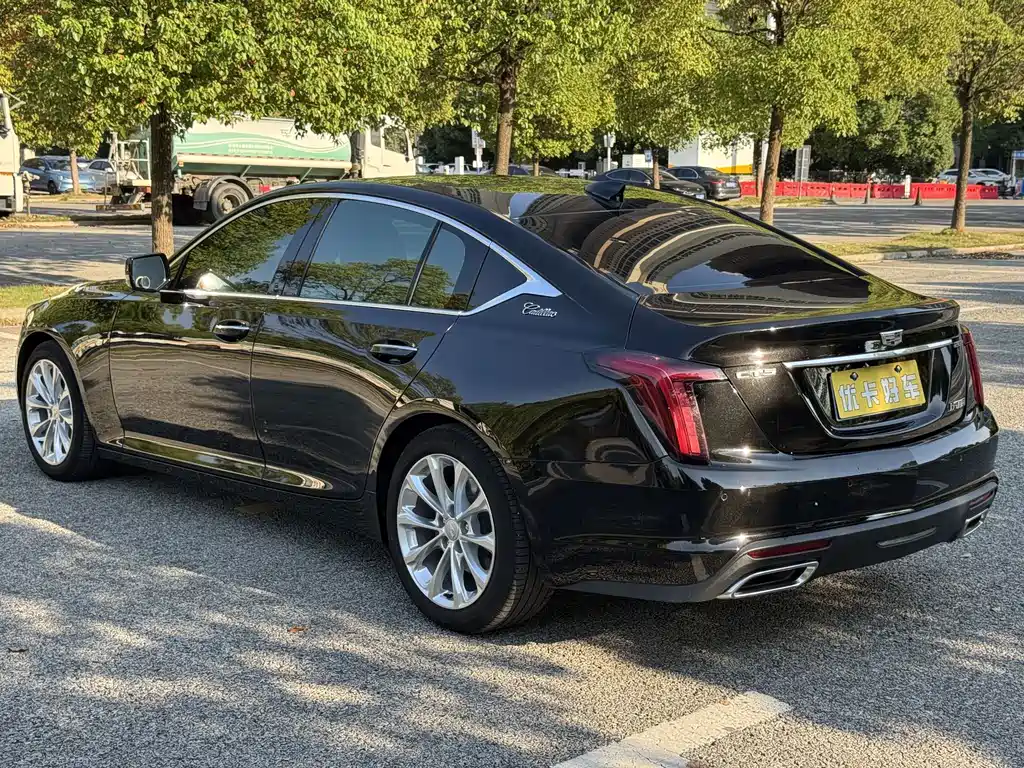 Cadillac CT5 — фото 6