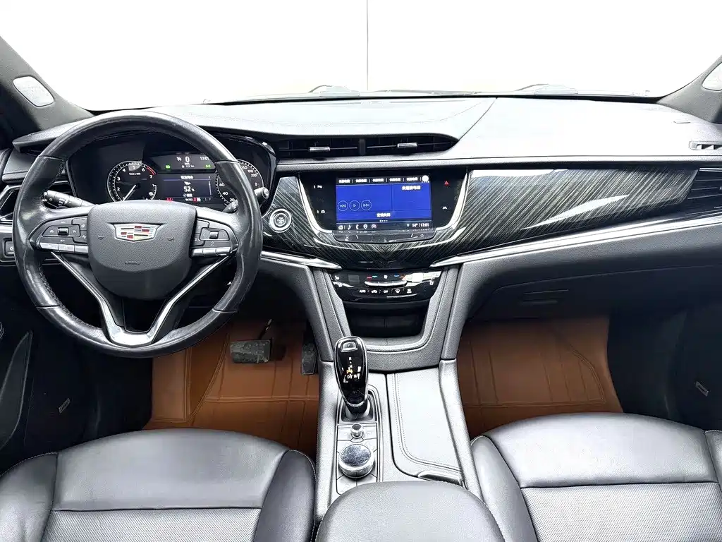 Cadillac XT6 — фото 7