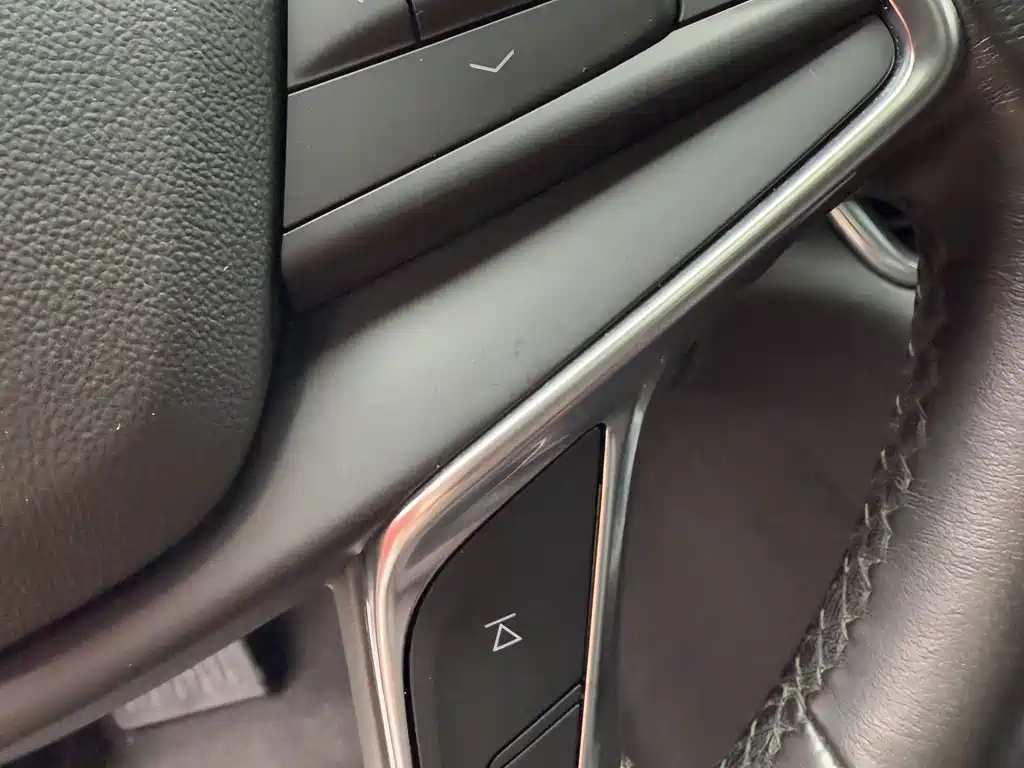 Cadillac CT6 — фото 17