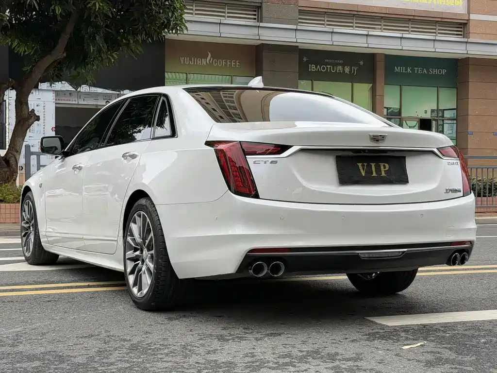 Cadillac CT6 — фото 5