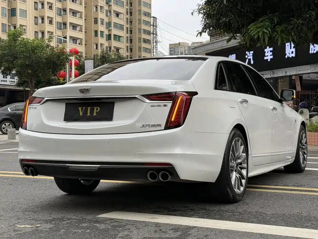 Cadillac CT6 — фото 6