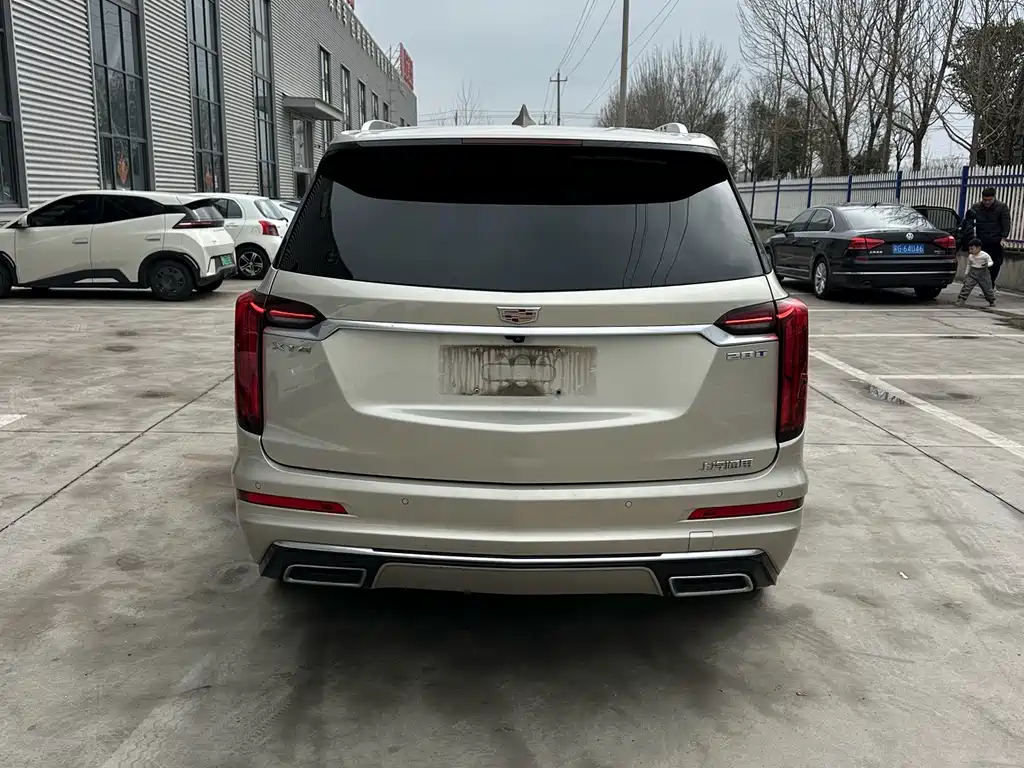 Cadillac XT6 — фото 7