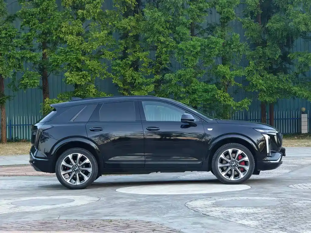 Cadillac XT5 — фото 4