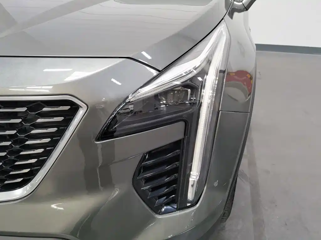 Cadillac XT4 — фото 7