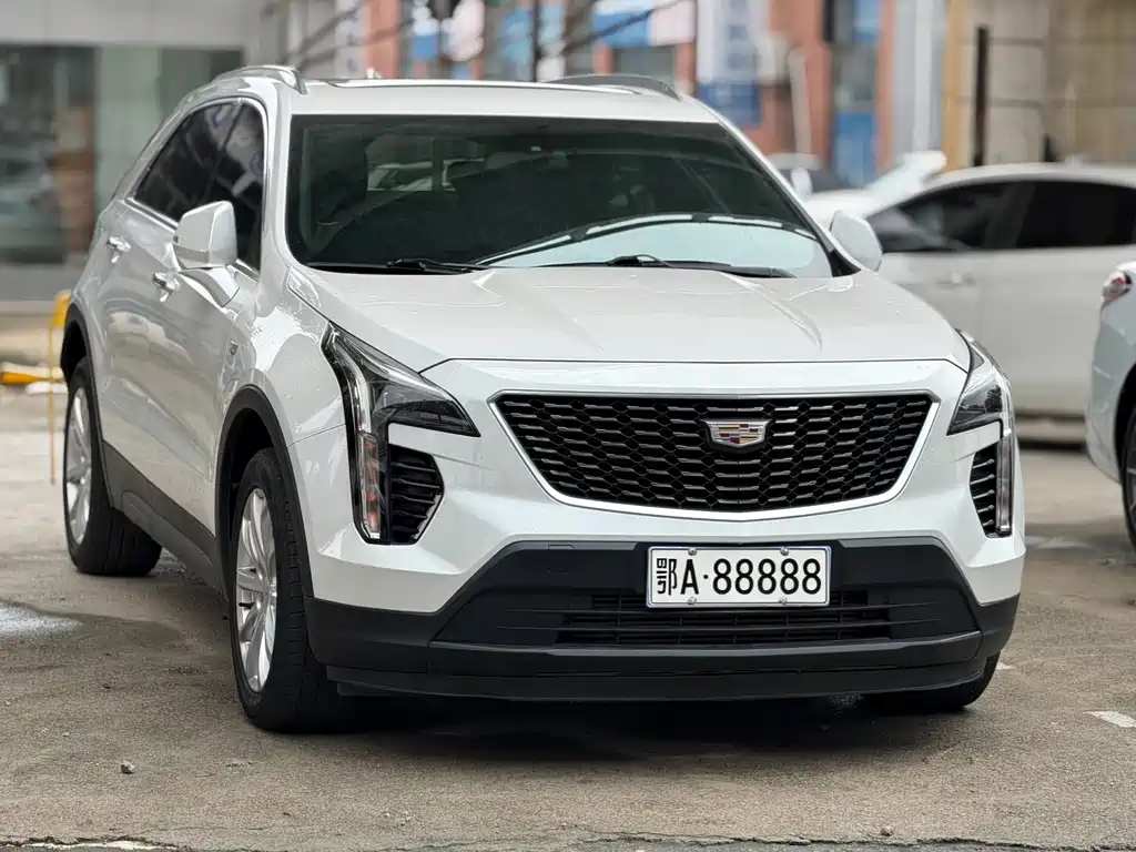 Cadillac XT4 — фото 3