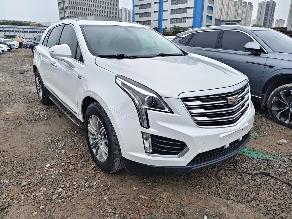 Cadillac XT5 — фото 2