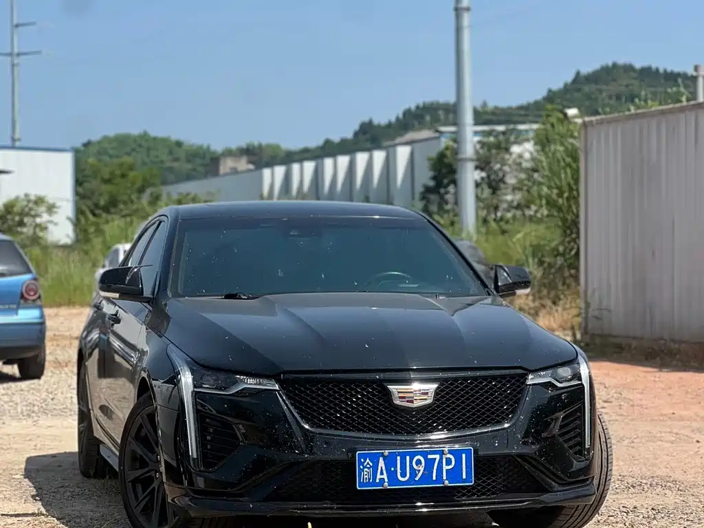 Cadillac CT4 — фото 3