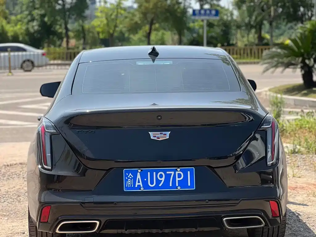 Cadillac CT4 — фото 7