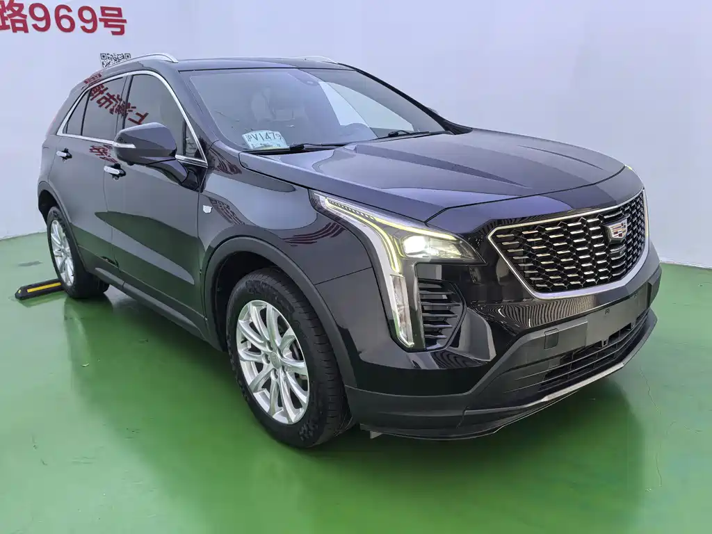 Cadillac XT4 — фото 3
