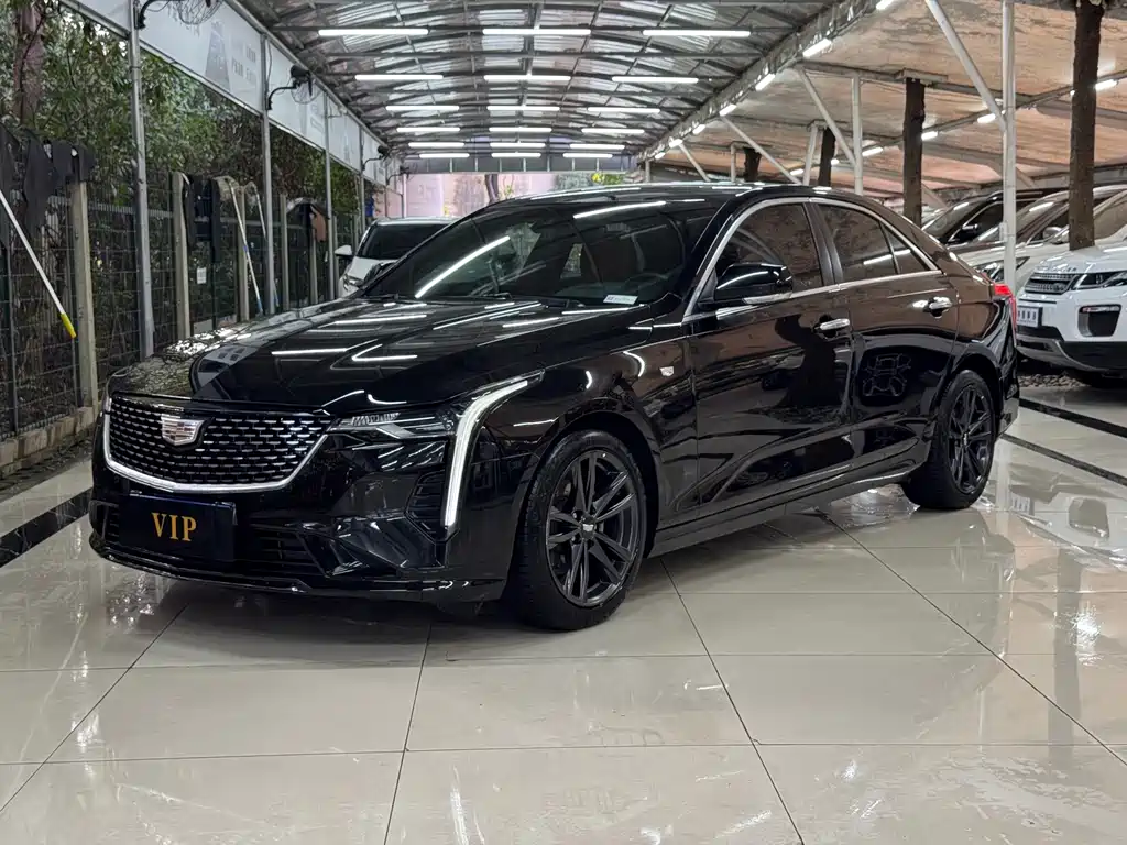 Cadillac CT4 — фото 10