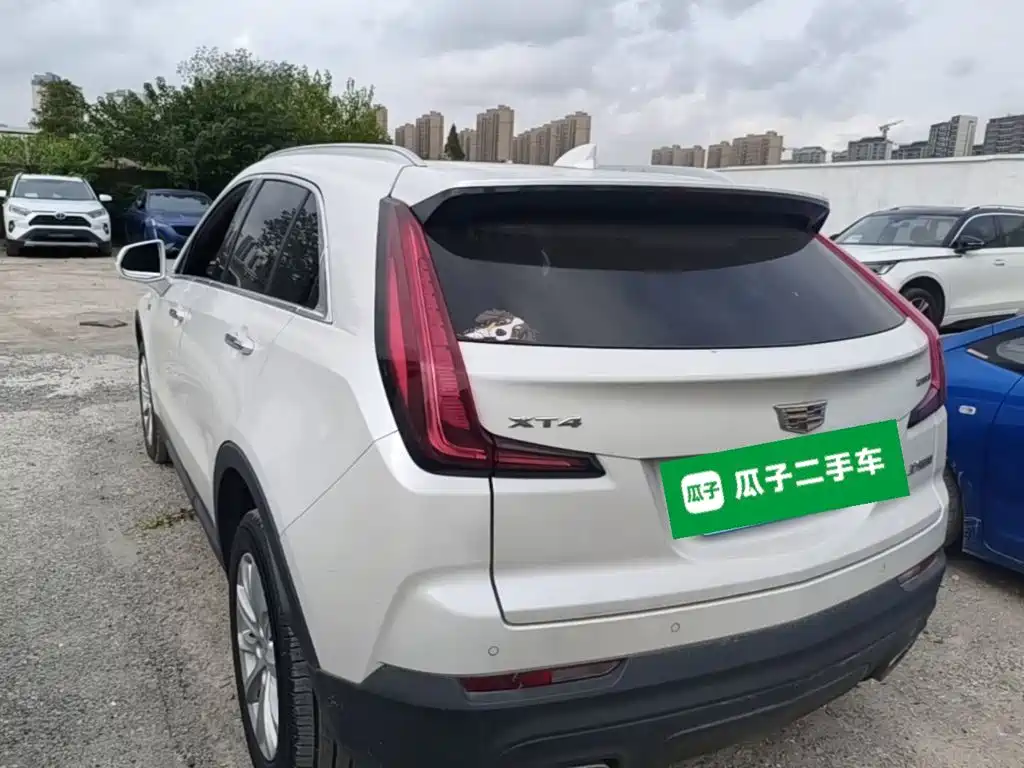 Cadillac XT4 — фото 5