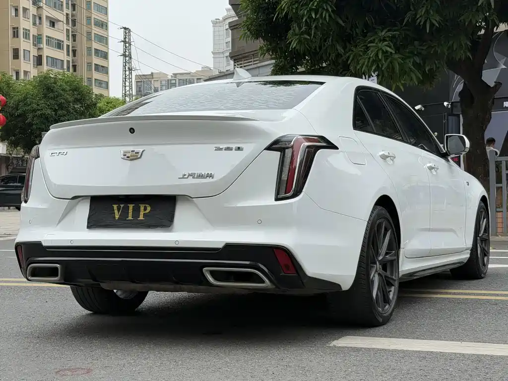 Cadillac CT4 — фото 5