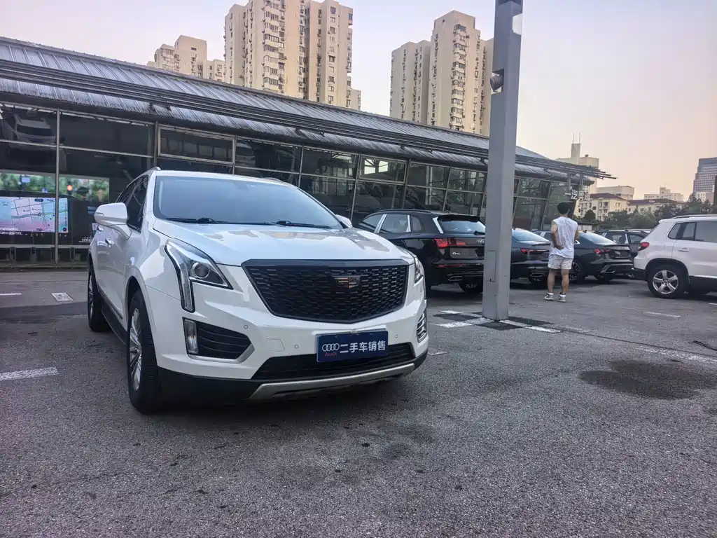 Cadillac XT5 — фото 3