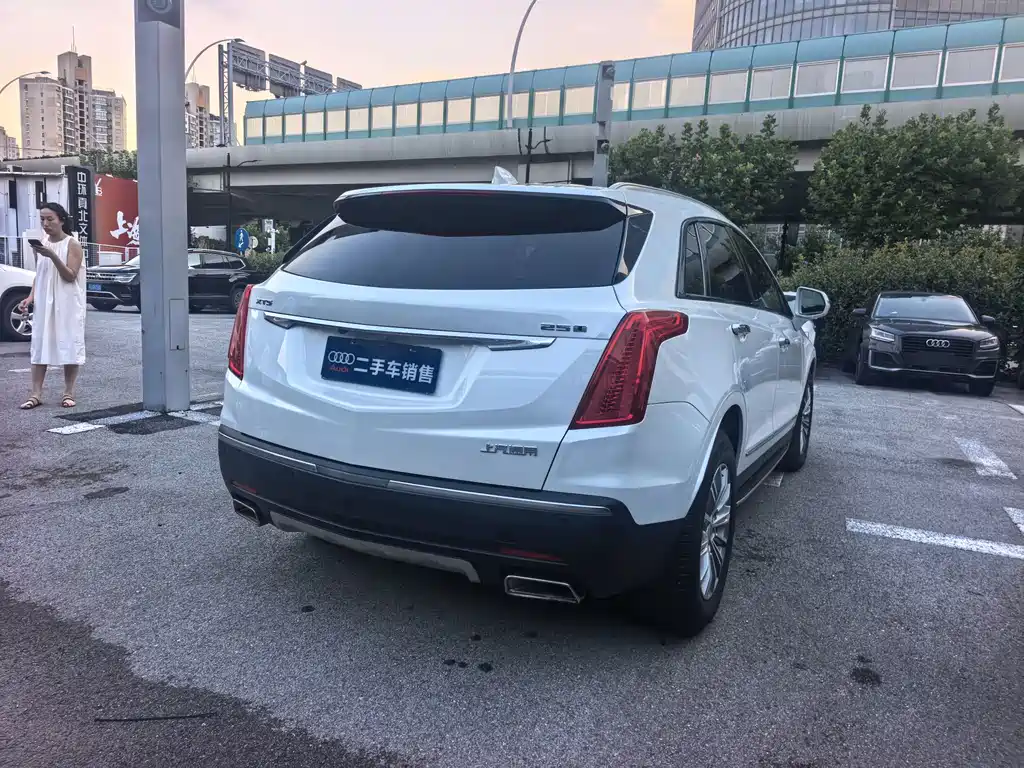 Cadillac XT5 — фото 4