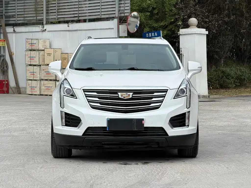 Cadillac XT5 — фото 2