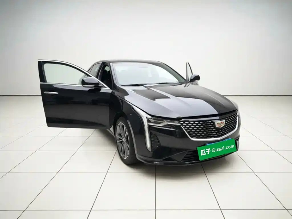 Cadillac CT4 — фото 3