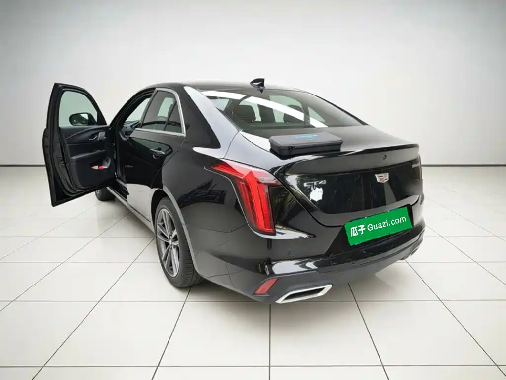 Cadillac CT4 — фото 4