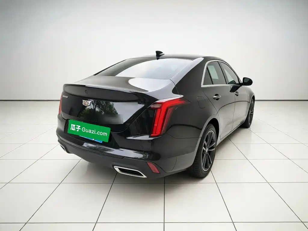 Cadillac CT4 — фото 6