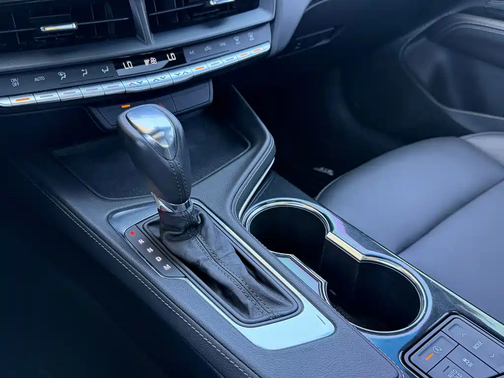 Cadillac CT4 — фото 6