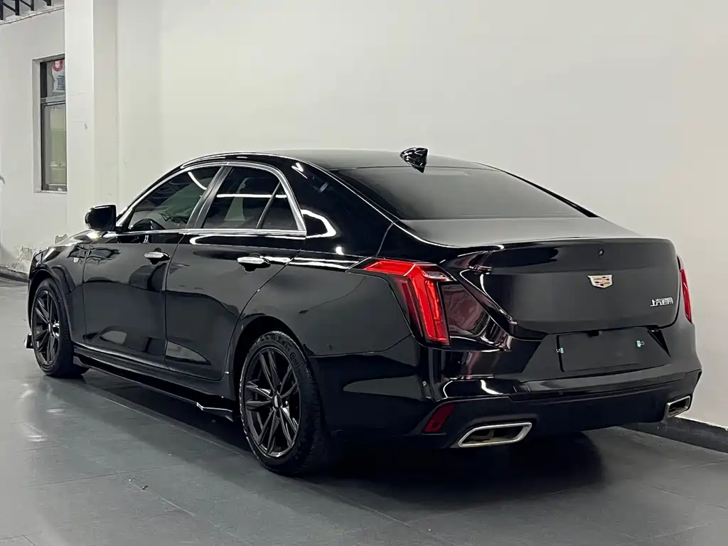 Cadillac CT4 — фото 4