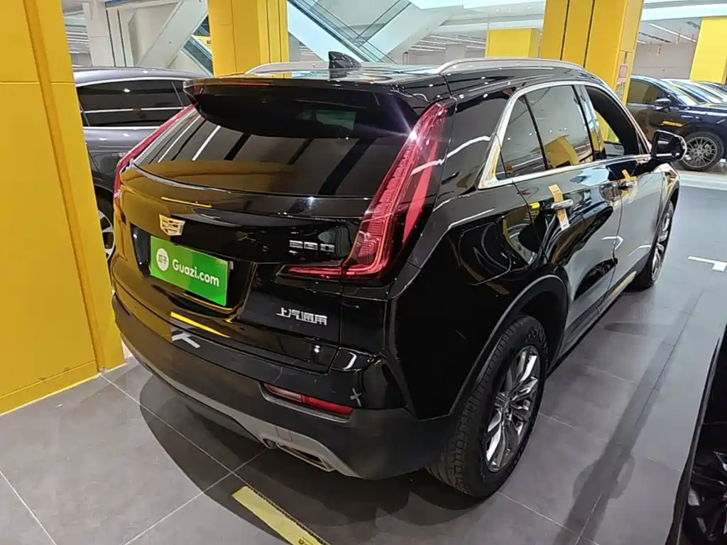 Cadillac XT4 — фото 7