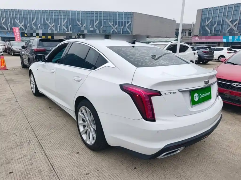 Cadillac CT5 — фото 5