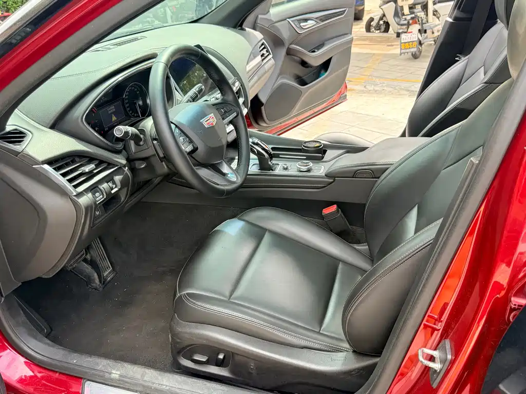 Cadillac CT5 — фото 4