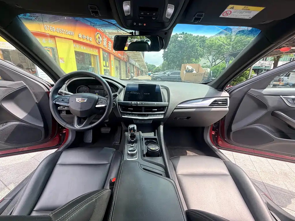 Cadillac CT5 — фото 5