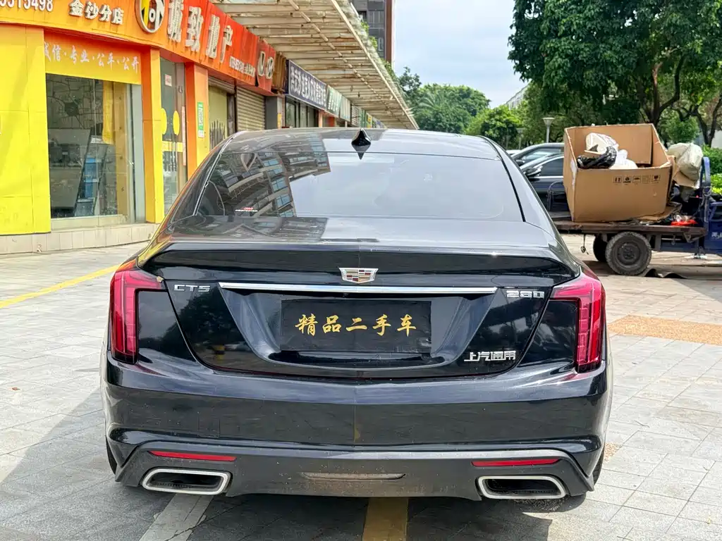 Cadillac CT5 — фото 8