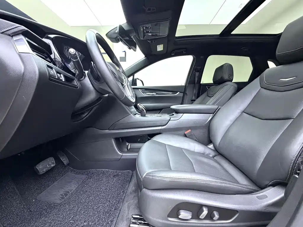Cadillac XT5 — фото 4