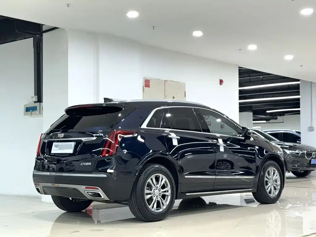 Cadillac XT5 — фото 9