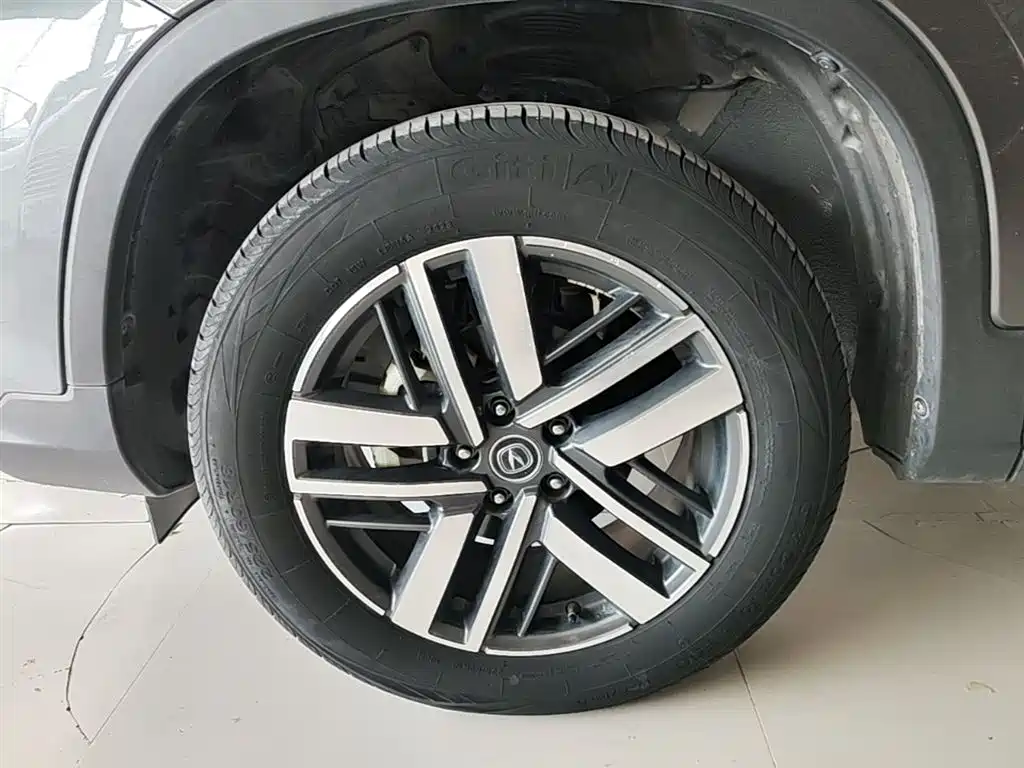 Changan CS75 — фото 23
