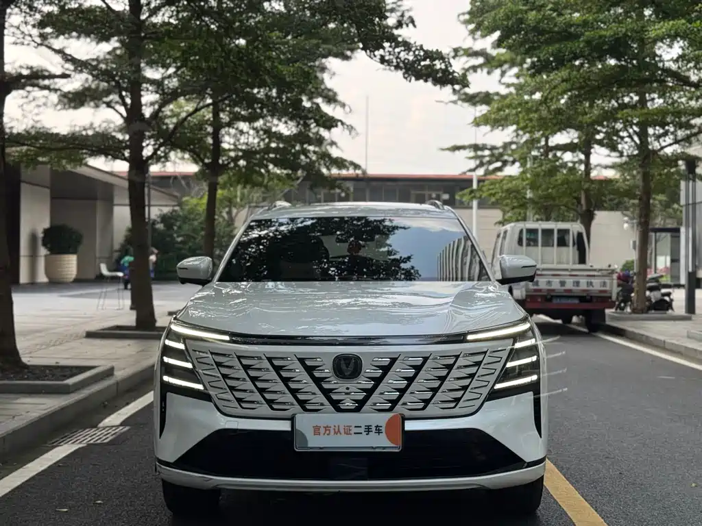 Changan CS75 PLUS — фото 2