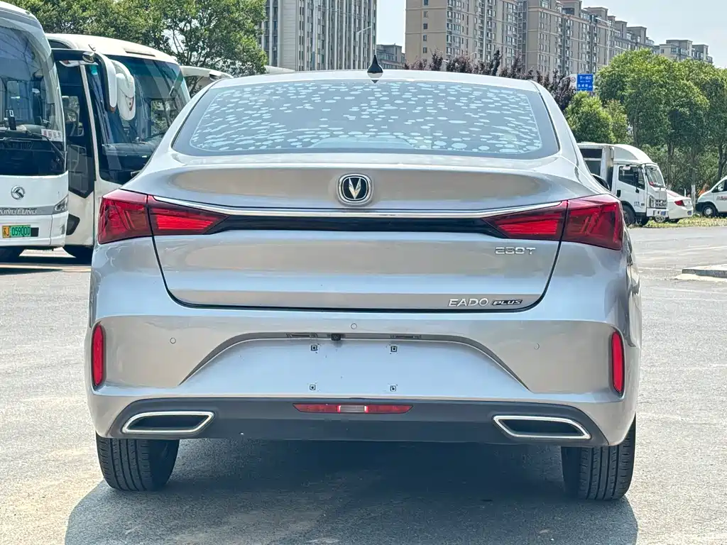 Changan Eado — фото 4